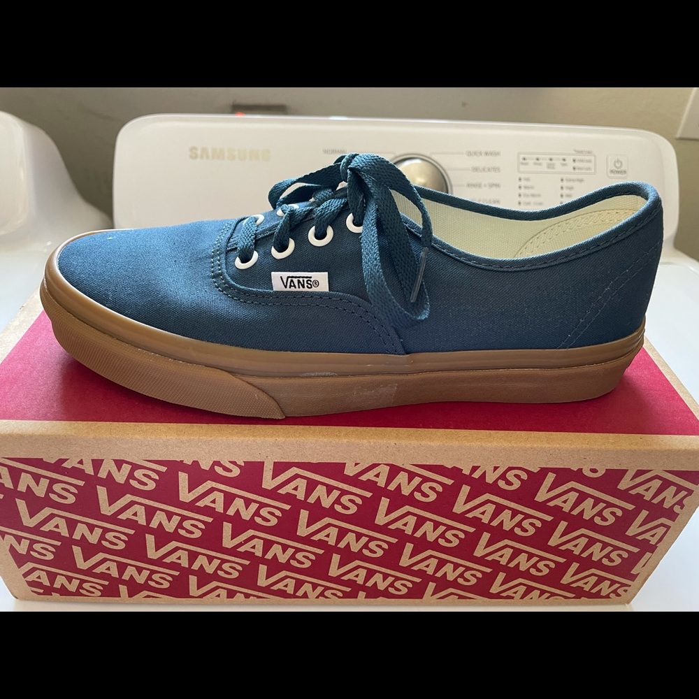 Vans woman